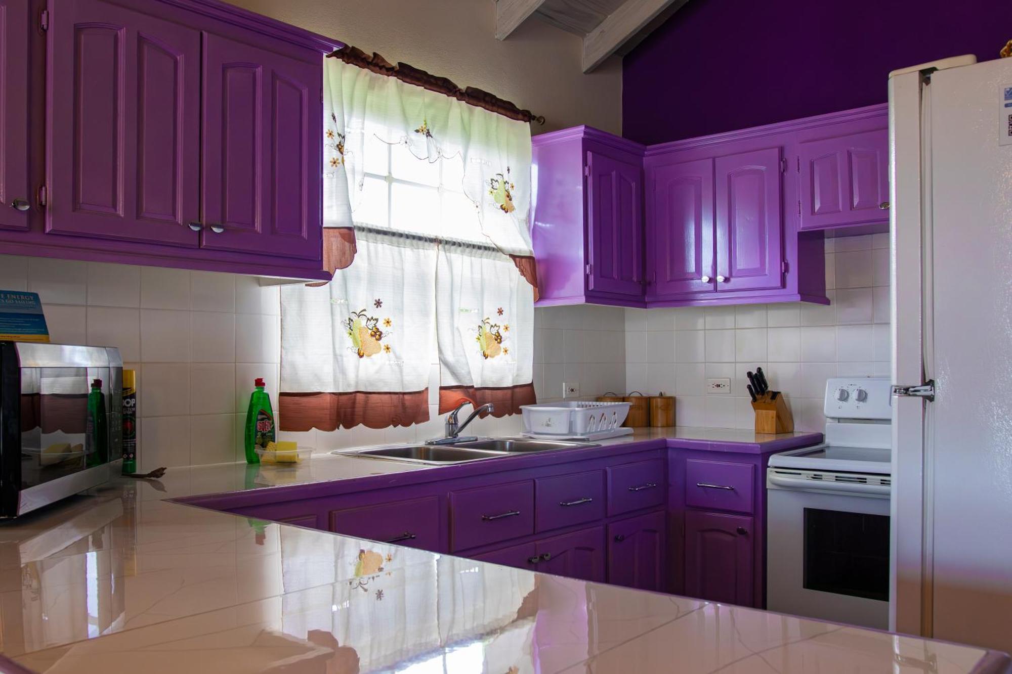 E Prospect St 3*